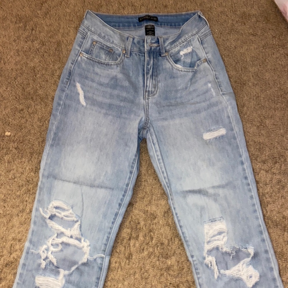 light wash jeans